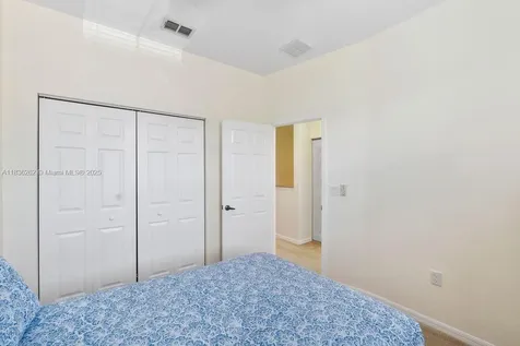 2851 W Prospect Road Tamarac FL 33309