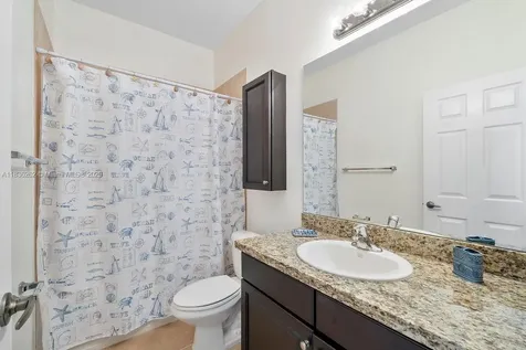 2851 W Prospect Road Tamarac FL 33309