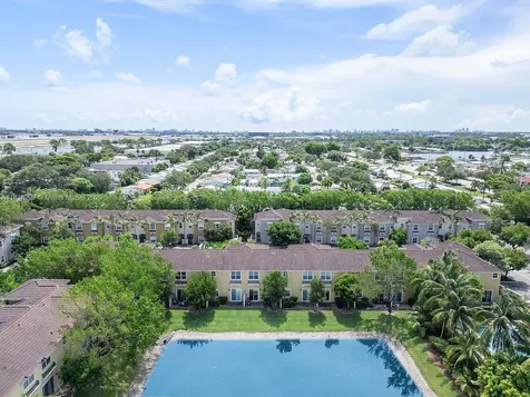 2851 W Prospect Road Tamarac FL 33309
