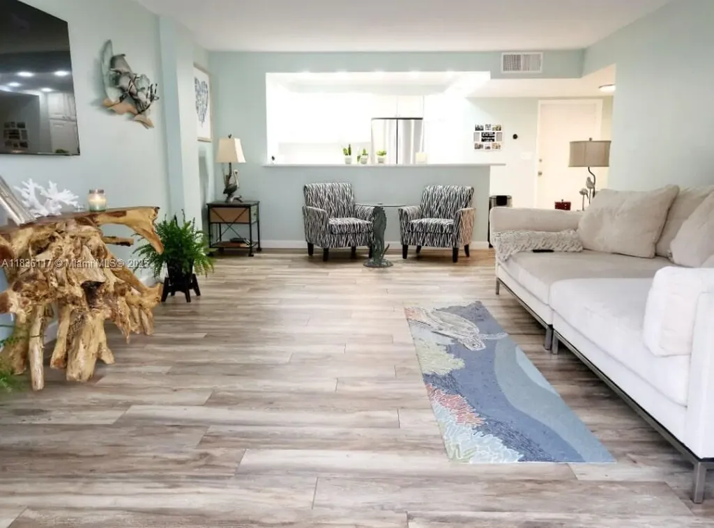 1147 Hillsboro Mile Hillsboro Beach FL 33062