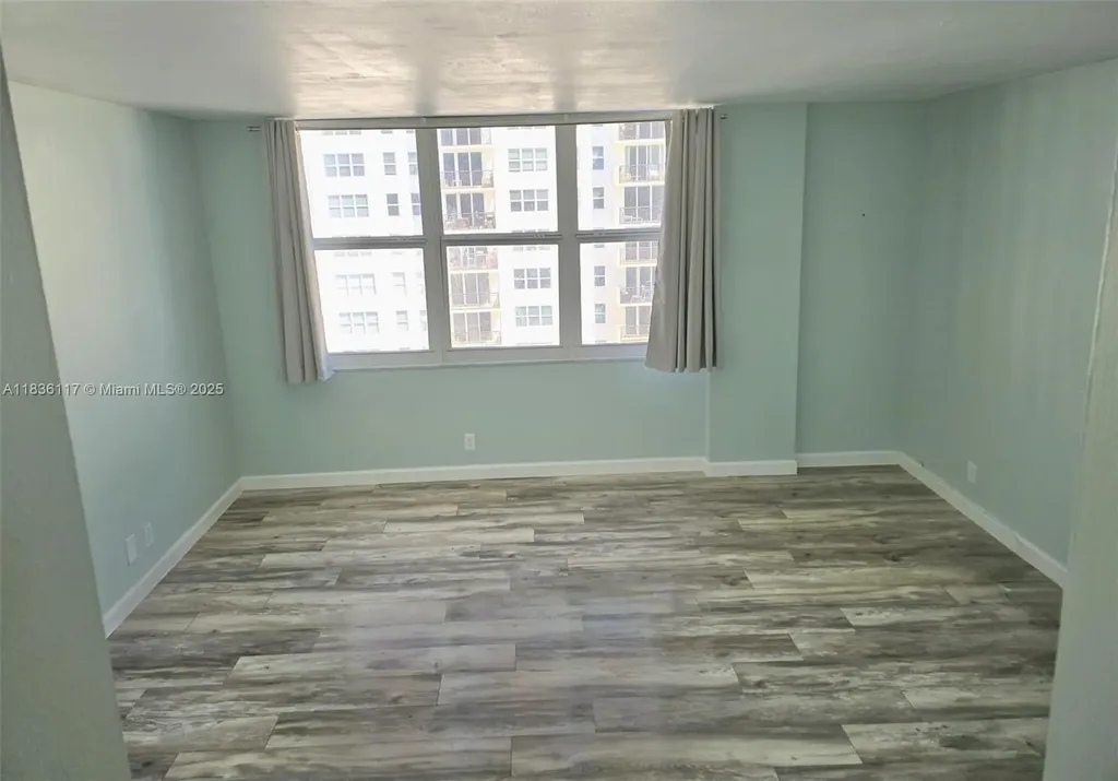 1147 Hillsboro Mile Hillsboro Beach FL 33062