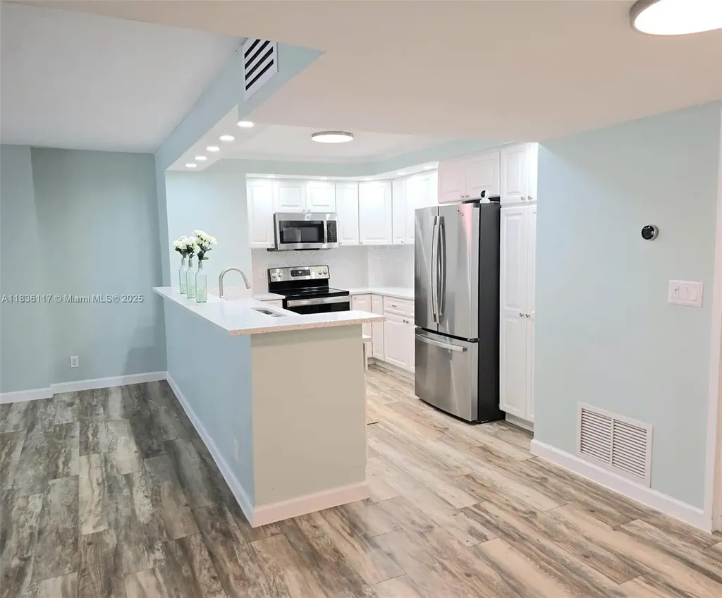 1147 Hillsboro Mile Hillsboro Beach FL 33062