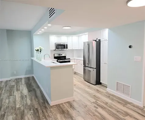 1147 Hillsboro Mile Hillsboro Beach FL 33062