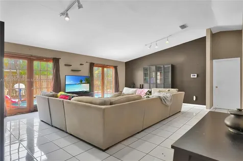 10405 SW 146th Avenue Miami FL 33186