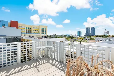 421 Meridian Avenue Miami Beach FL 33139