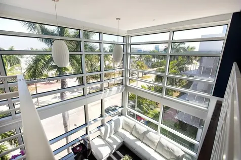 421 Meridian Avenue Miami Beach FL 33139