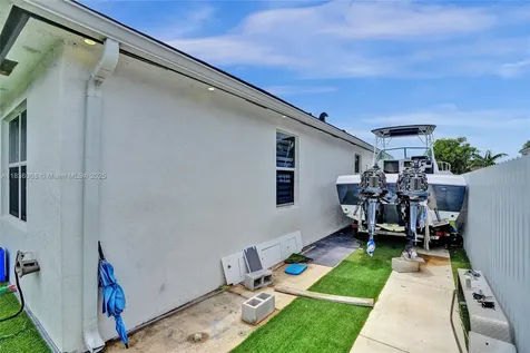 27563 SW 133rd Avenue Homestead FL 33032