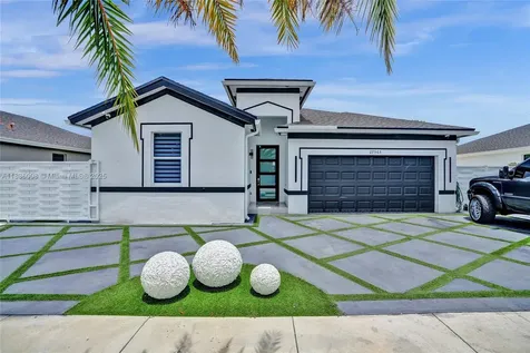 27563 SW 133rd Avenue Homestead FL 33032