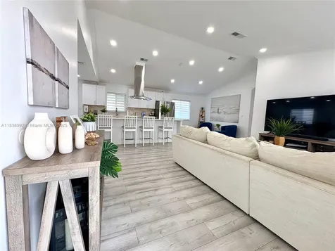 3320 SW 139th Avenue Miami FL 33175