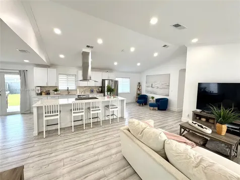 3320 SW 139th Avenue Miami FL 33175