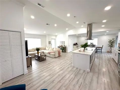 3320 SW 139th Avenue Miami FL 33175