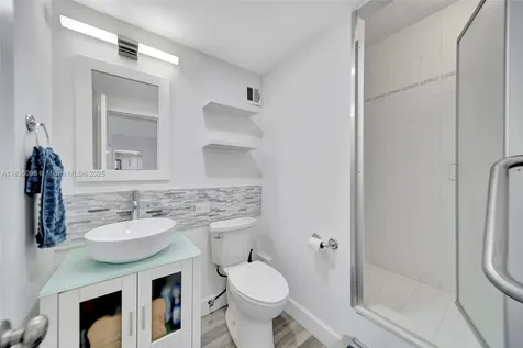 5005 Collins Avenue Miami Beach FL 33140