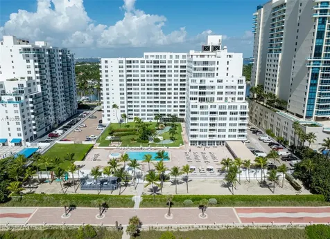5005 Collins Avenue Miami Beach FL 33140