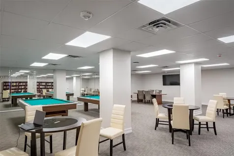 5005 Collins Avenue Miami Beach FL 33140