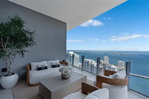 300 Biscayne Boulevard Way Miami FL 33131