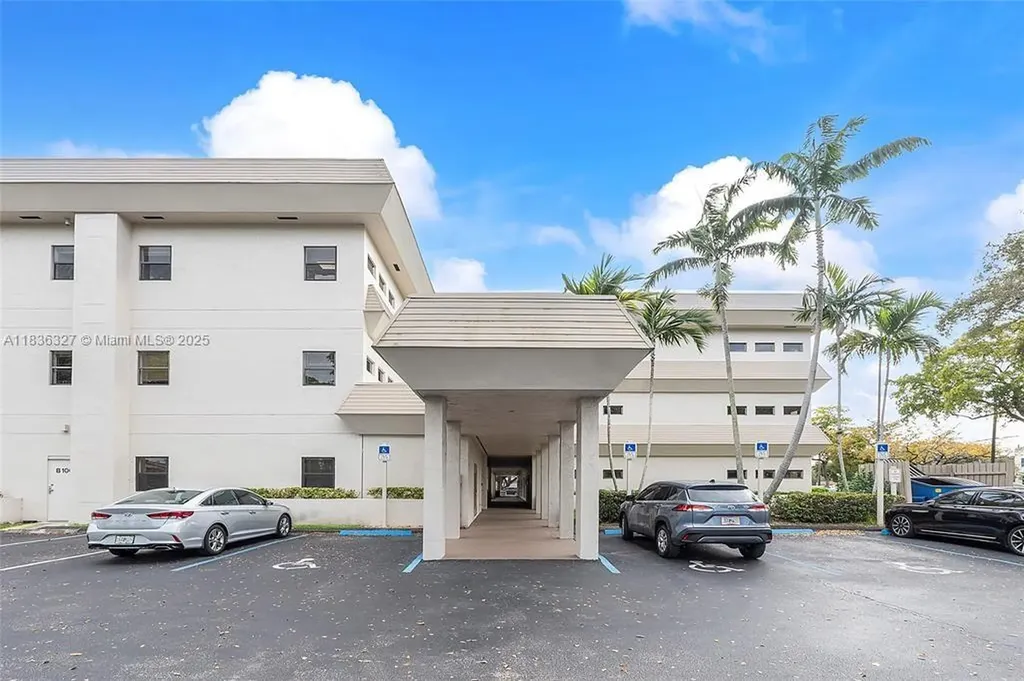 2699 Stirling Road Hollywood FL 33312