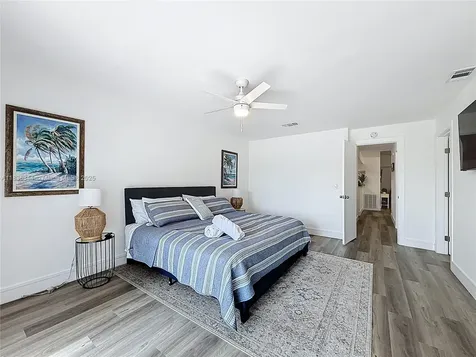 1309 SW 75th Avenue North Lauderdale FL 33068