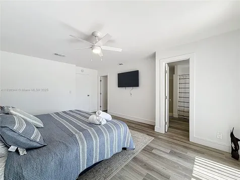 1309 SW 75th Avenue North Lauderdale FL 33068