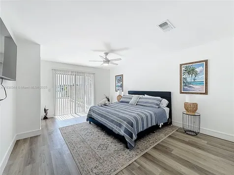 1309 SW 75th Avenue North Lauderdale FL 33068