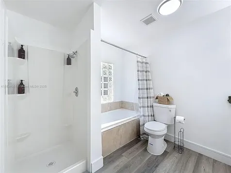 1309 SW 75th Avenue North Lauderdale FL 33068