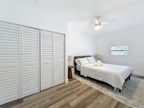 1309 SW 75th Avenue North Lauderdale FL 33068