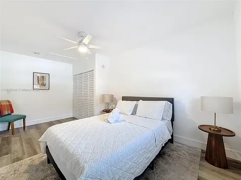 1309 SW 75th Avenue North Lauderdale FL 33068