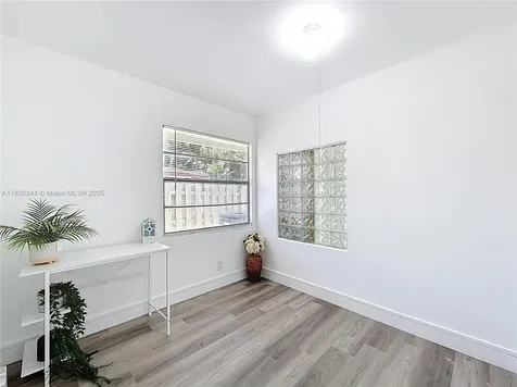 1309 SW 75th Avenue North Lauderdale FL 33068