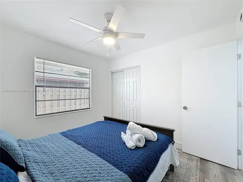 1309 SW 75th Avenue North Lauderdale FL 33068