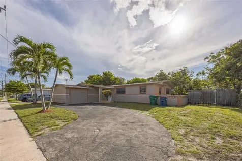 1160 NW 47th Avenue Lauderhill FL 33313