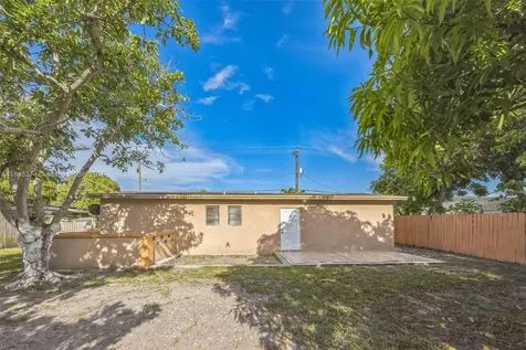 1160 NW 47th Avenue Lauderhill FL 33313