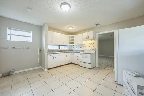 1160 NW 47th Avenue Lauderhill FL 33313