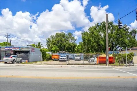 3450 NW 32nd Avenue Miami FL 33142