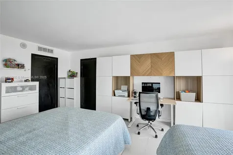 11111 Biscayne Boulevard Miami FL 33181