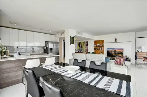 11111 Biscayne Boulevard Miami FL 33181