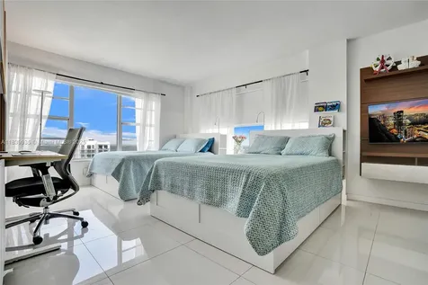 11111 Biscayne Boulevard Miami FL 33181
