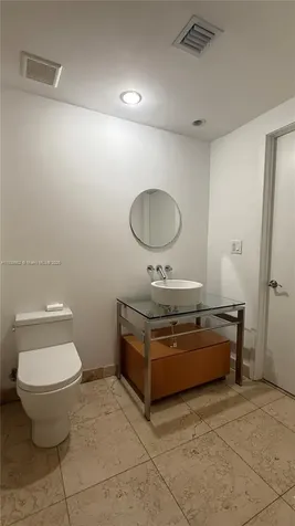 6000 Collins Avenue Miami Beach FL 33140