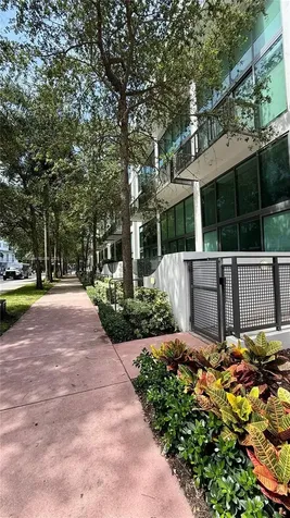 6000 Collins Avenue Miami Beach FL 33140