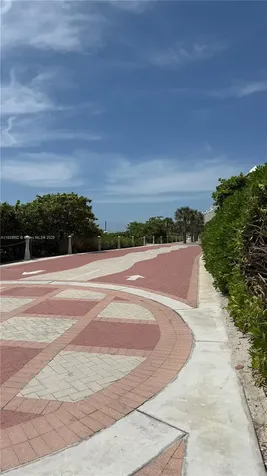 6000 Collins Avenue Miami Beach FL 33140
