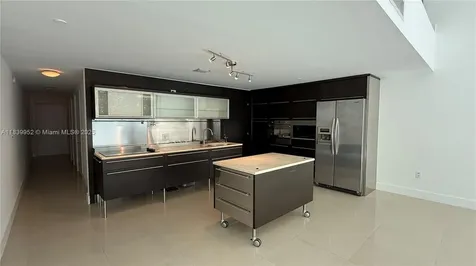 6000 Collins Avenue Miami Beach FL 33140