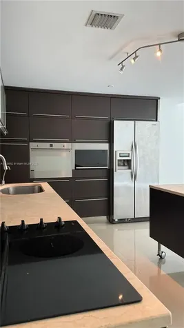 6000 Collins Avenue Miami Beach FL 33140