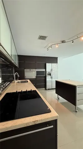 6000 Collins Avenue Miami Beach FL 33140