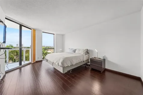 3598 Yacht Club Drive Aventura FL 33180