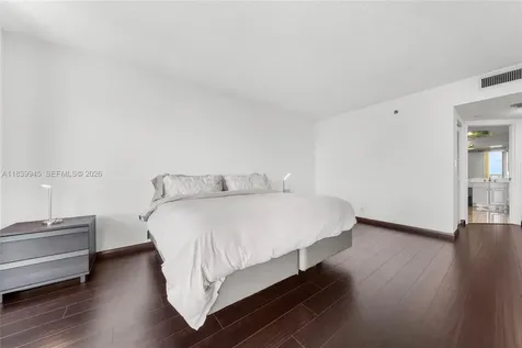 3598 Yacht Club Drive Aventura FL 33180