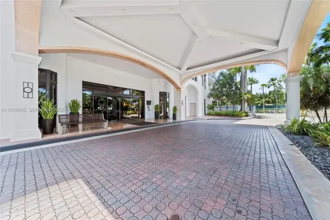 3598 Yacht Club Drive Aventura FL 33180