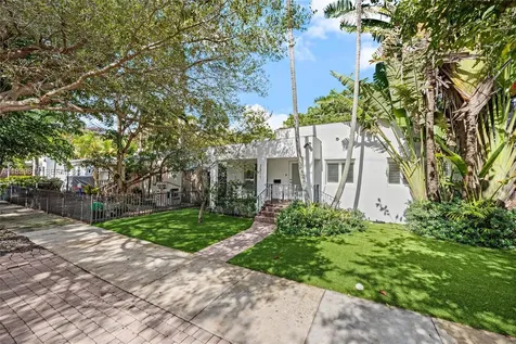 2511 Tequesta Lane Coconut Grove FL 33133