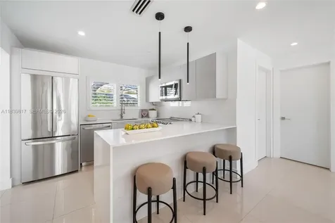 2511 Tequesta Lane Coconut Grove FL 33133