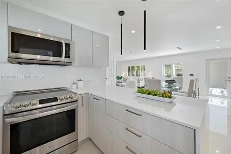 2511 Tequesta Lane Coconut Grove FL 33133