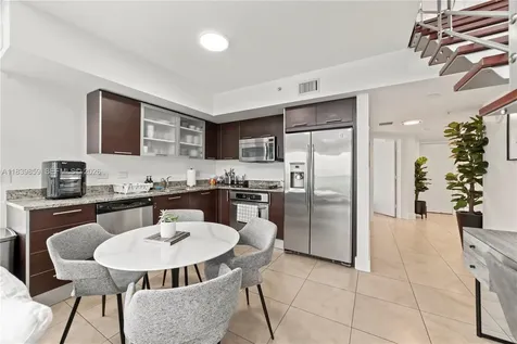 41 SE 5th Street Miami FL 33131