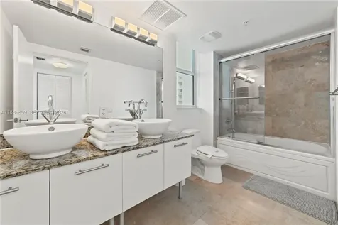 41 SE 5th Street Miami FL 33131