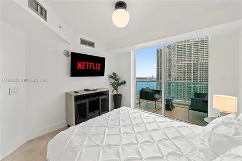 41 SE 5th Street Miami FL 33131